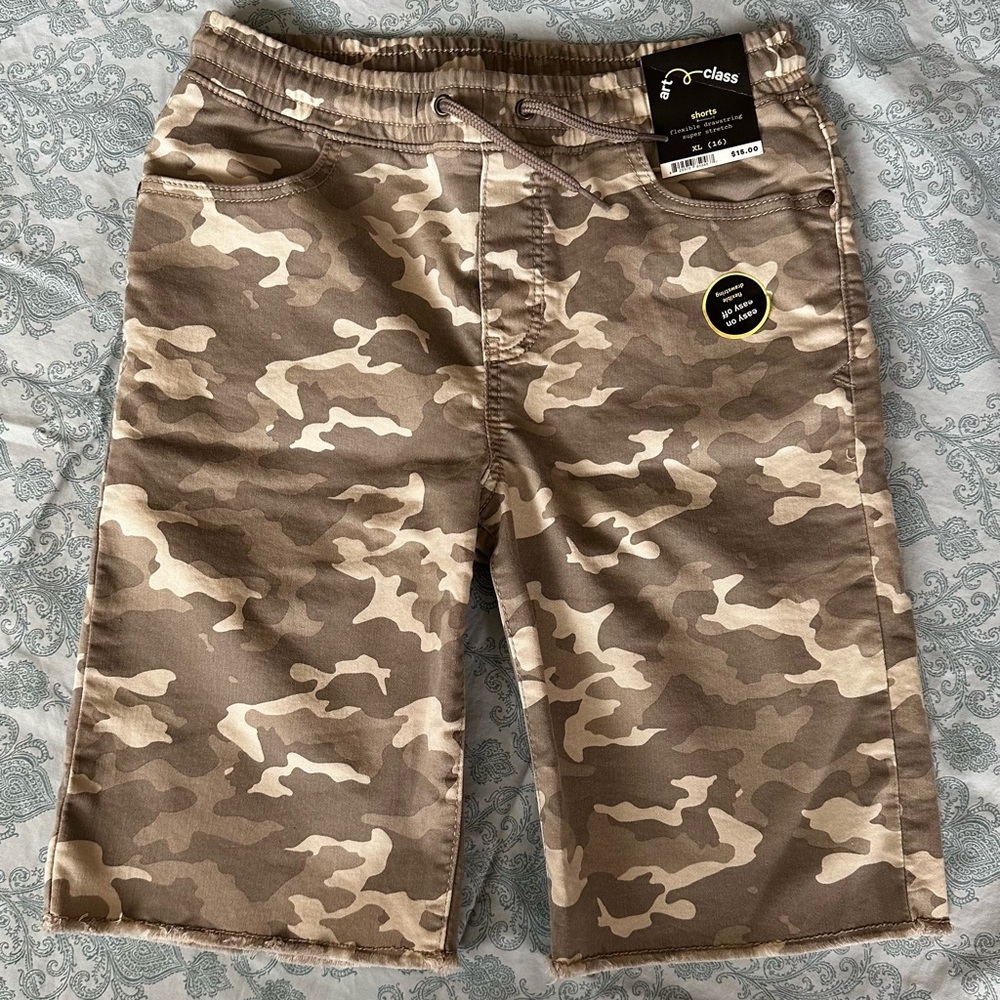Art class camp shorts